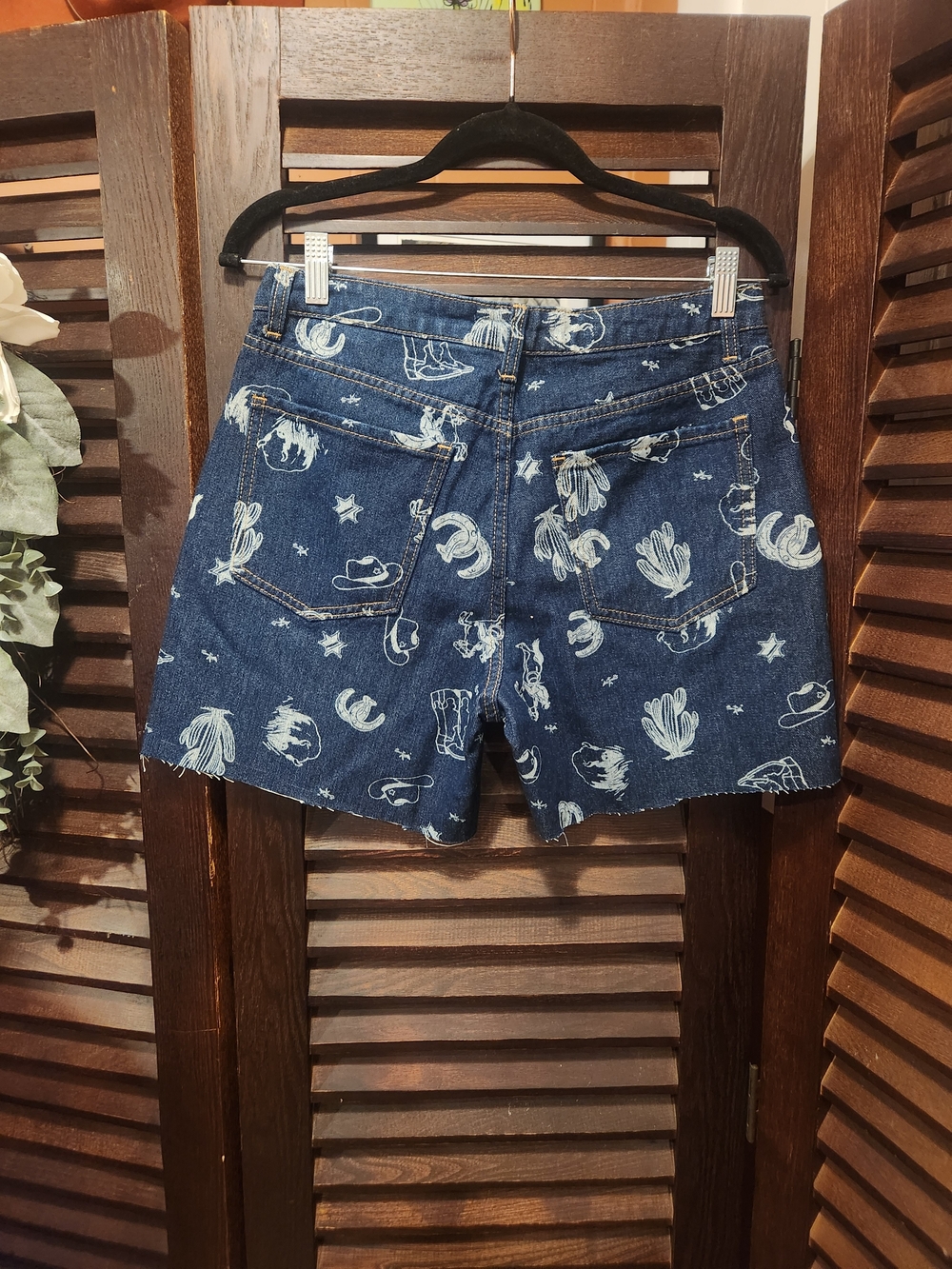 Denim Western Printed Jean Cutoff Shorts - Picture 4 of 6